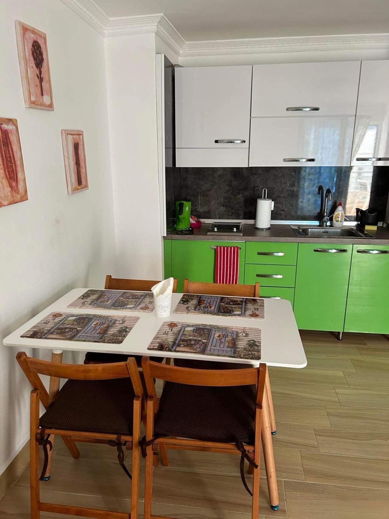 Kk Fafa Apartments Голем Екстер'єр фото