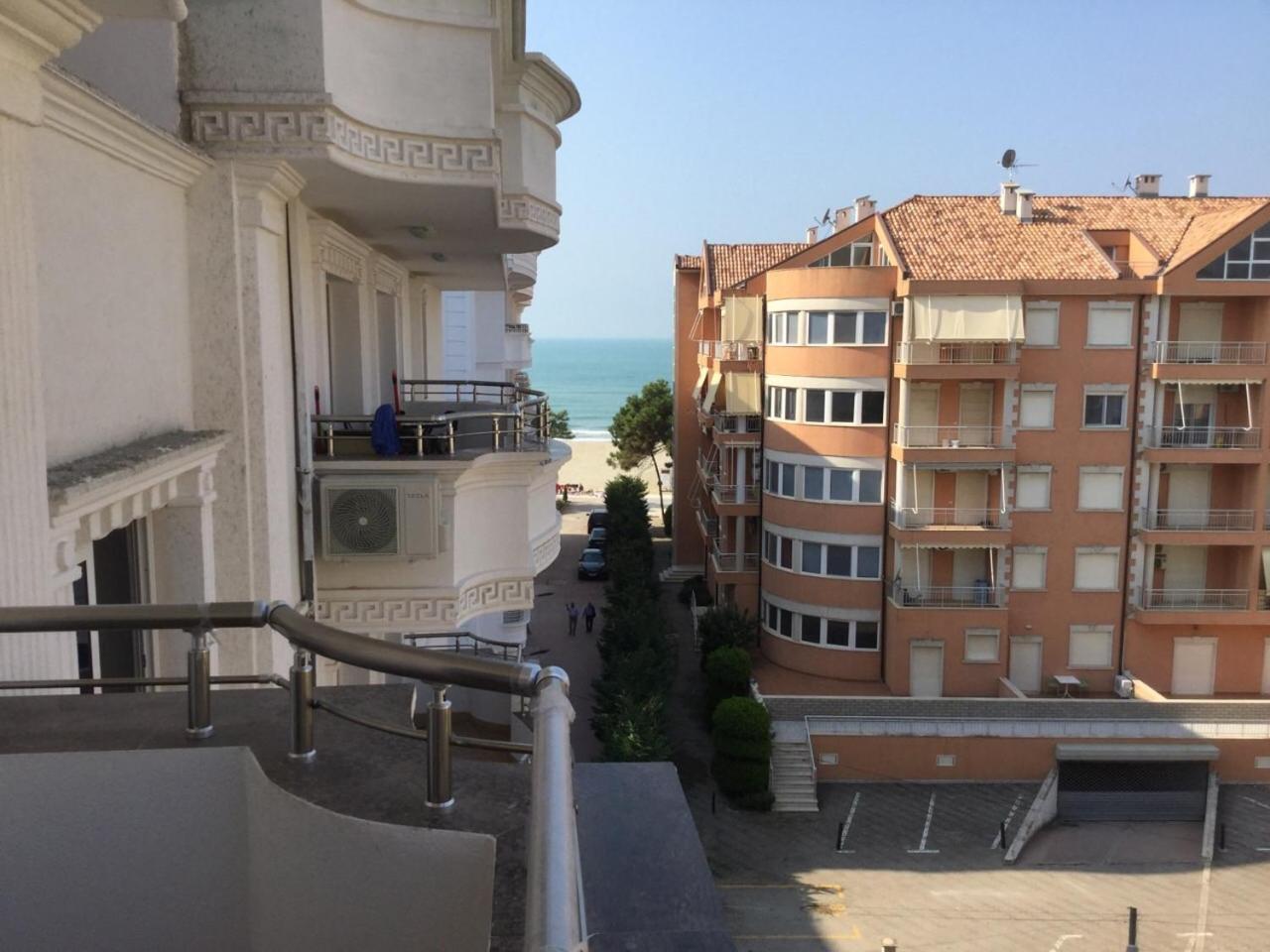 Kk Fafa Apartments Голем Екстер'єр фото
